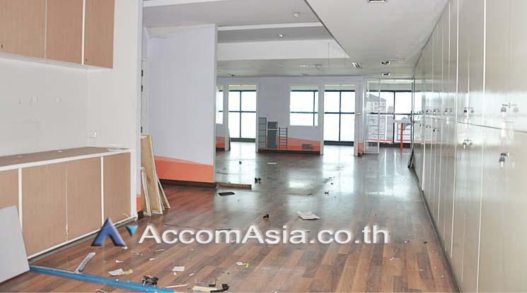  1  Office Space For Rent in Sukhumvit ,Bangkok BTS Ekkamai at Bangkok Business Center AA14408